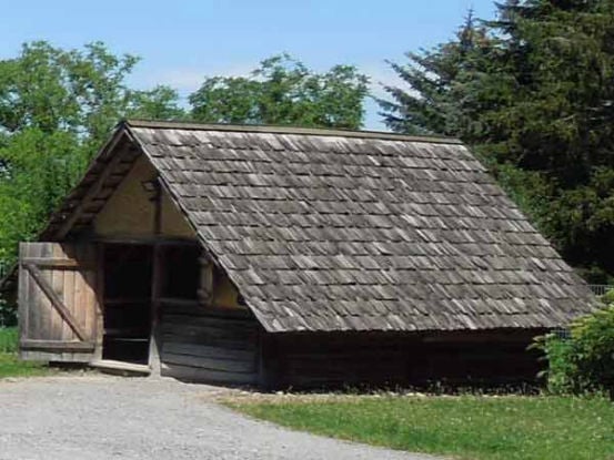 ©Keltenmuseum Hochdorf/Enz - Grubenhaus